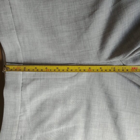 Ann Taylor light grey cropped cuffed ankle pants trousers 8 Petitr - Picture 8 of 15